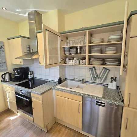 Palais Picard Westfluegel Дом отдыха *