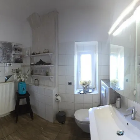 Palais Picard Westfluegel *