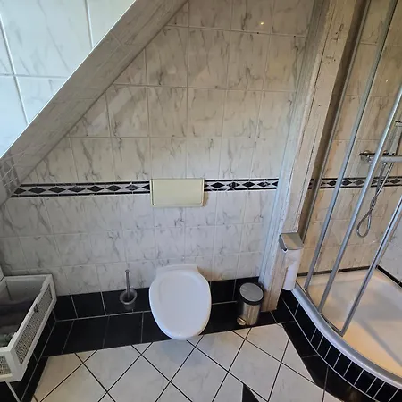 Palais Picard Westfluegel * Тале