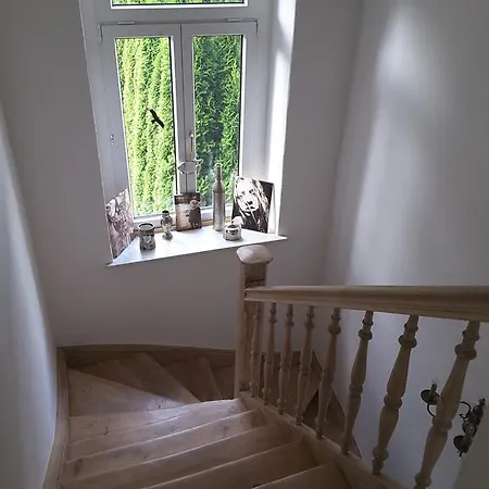 Palais Picard Westfluegel Тале