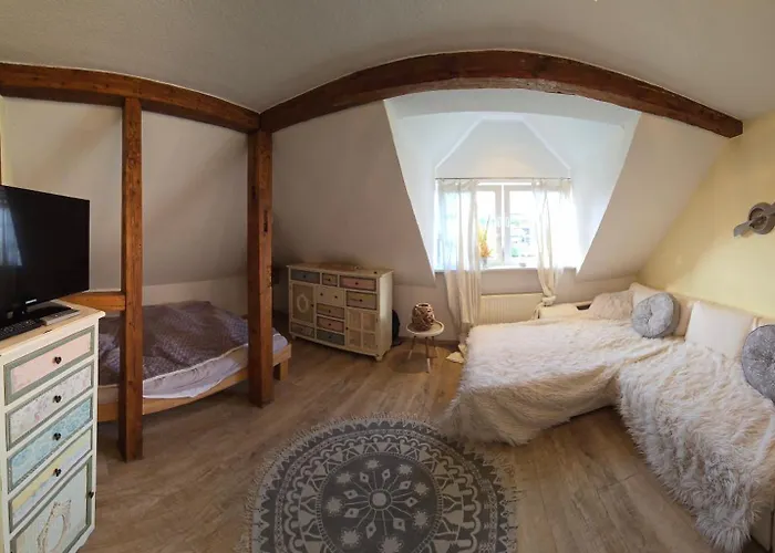 Palais Picard Westfluegel Thale